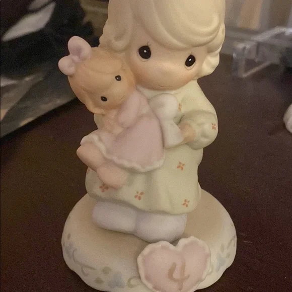 Precious moments ages 1-16 - Picture 5 of 12